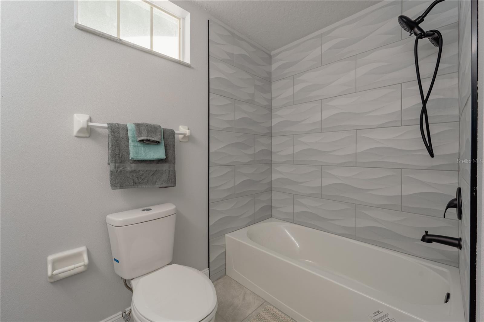 BENT OAKS UNIT 04 - Residential