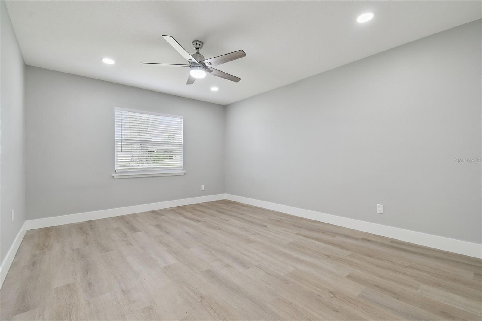 LAKE PADGETT ESTATES - Residential