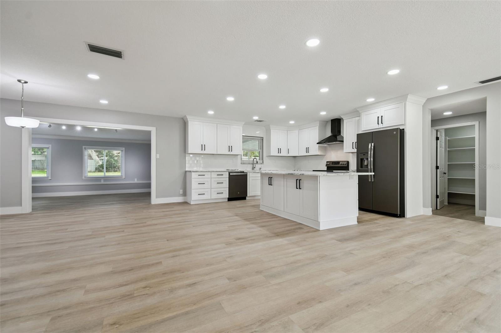 LAKE PADGETT ESTATES - Residential