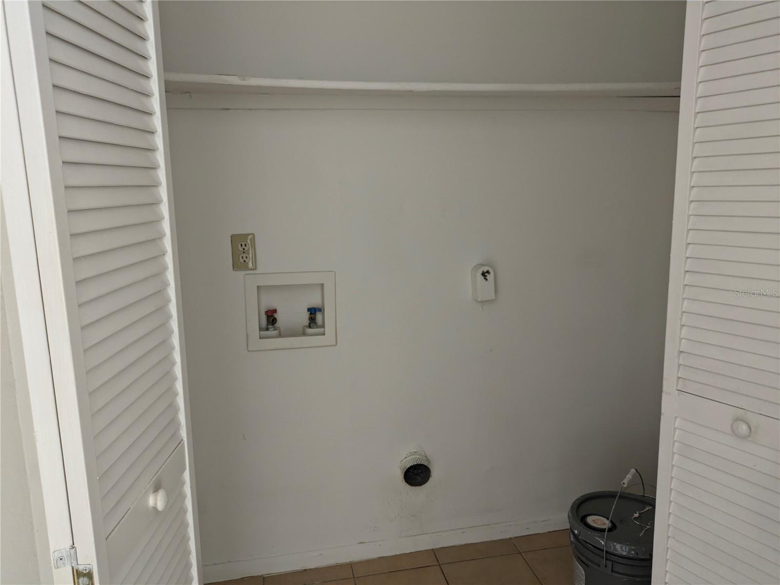 AVALON CONDO - Residential