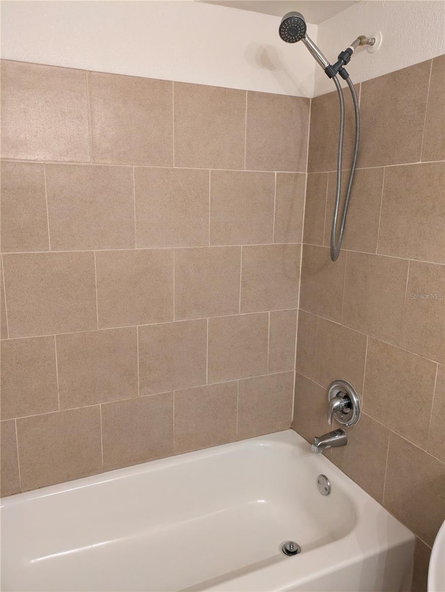 AVALON CONDO - Residential