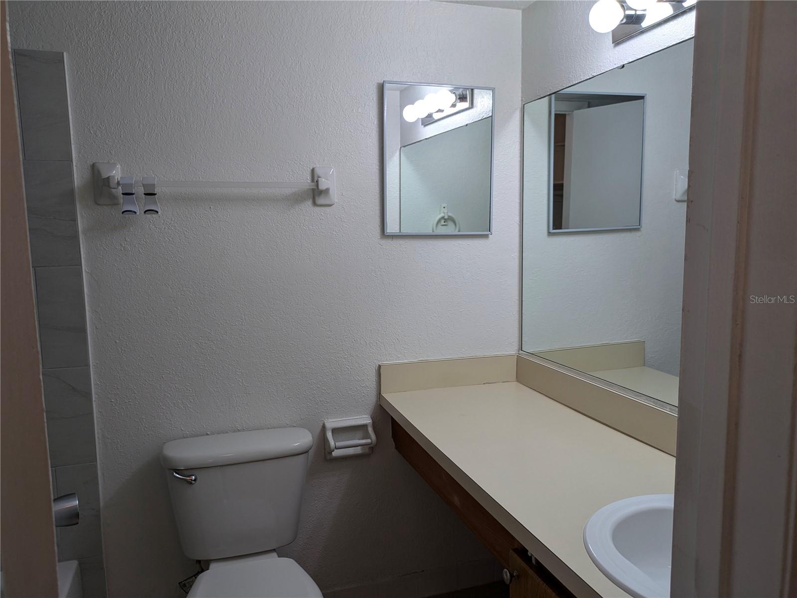 AVALON CONDO - Residential