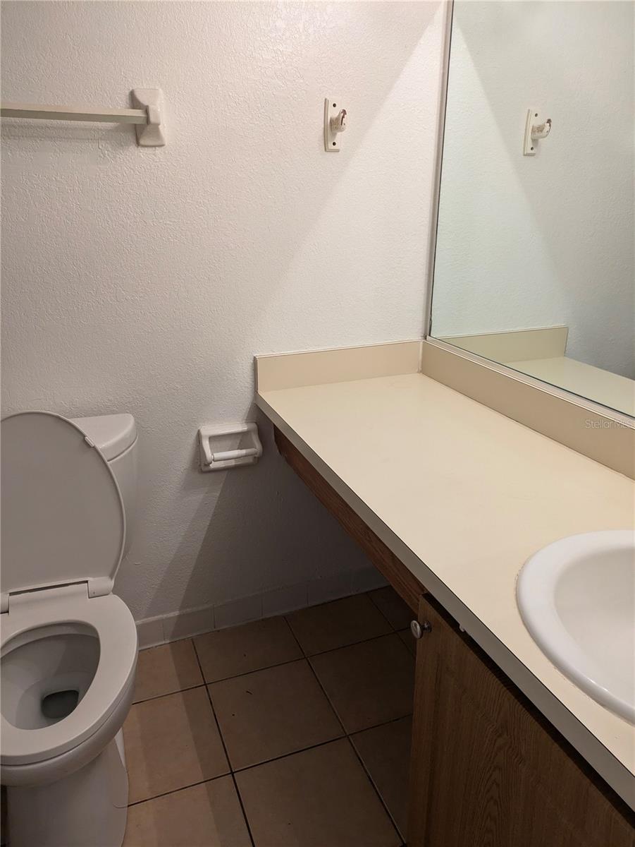 AVALON CONDO - Residential