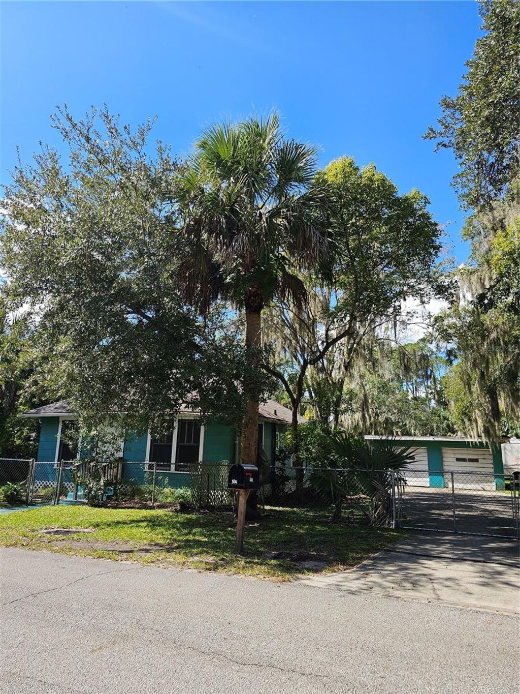 Photo of 504 E Lambert Street, Bunnell, FL 32110 (MLS # FC313587)