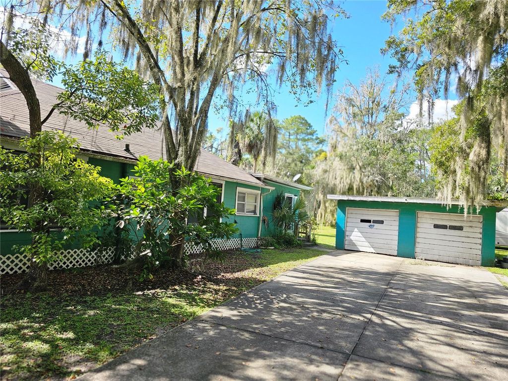 Photo of 504 E Lambert Street, Bunnell, FL 32110 (MLS # FC313587)