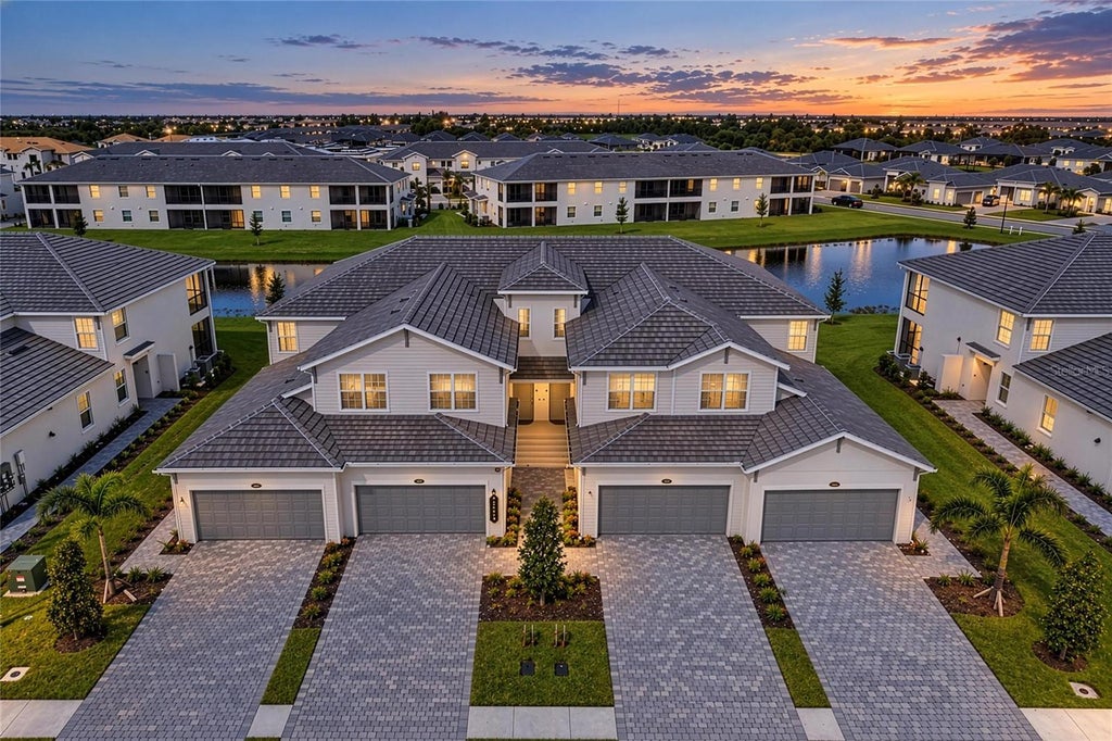 Photo of 13018 Blackberry Court #50-101, Venice, FL 34293 (MLS # TB8558939)