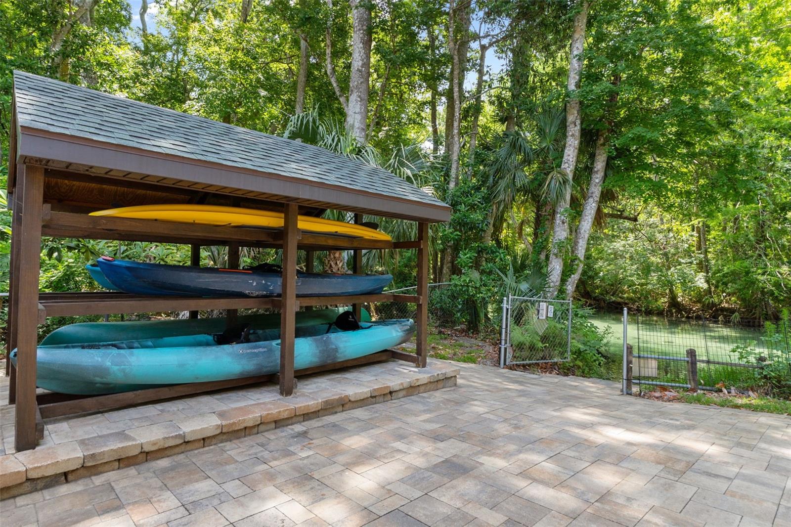 BOULDEN REPLAT WEEKI WACHEE RIVER RETREATS - Residential