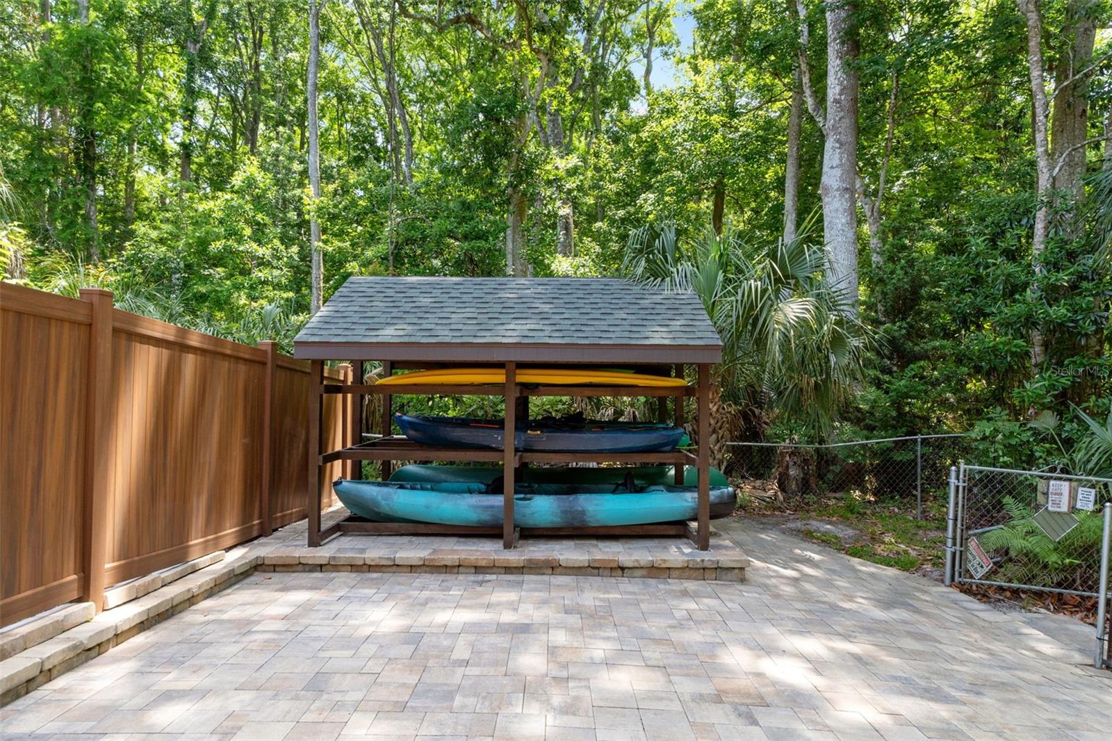 BOULDEN REPLAT WEEKI WACHEE RIVER RETREATS - Residential