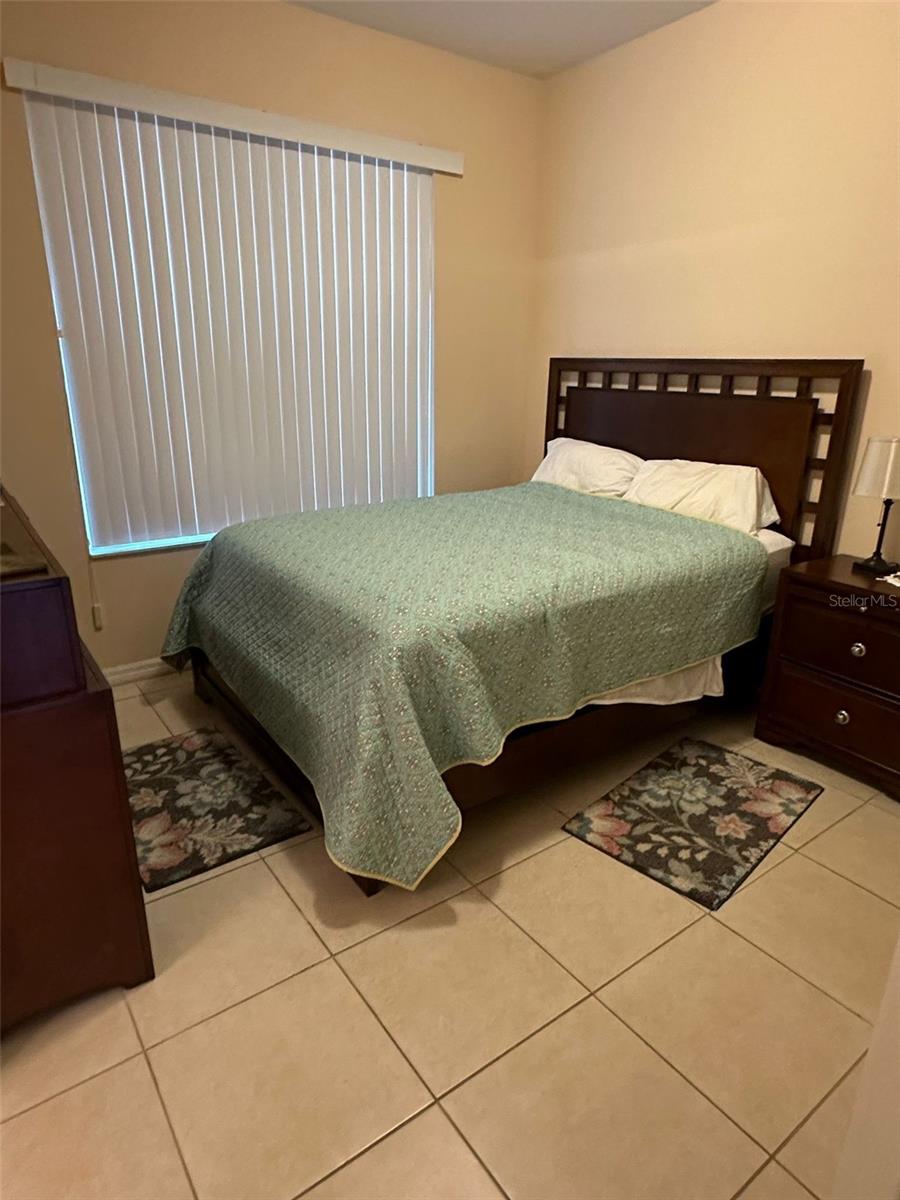 SUNSET LAKES PH 01 - Residential