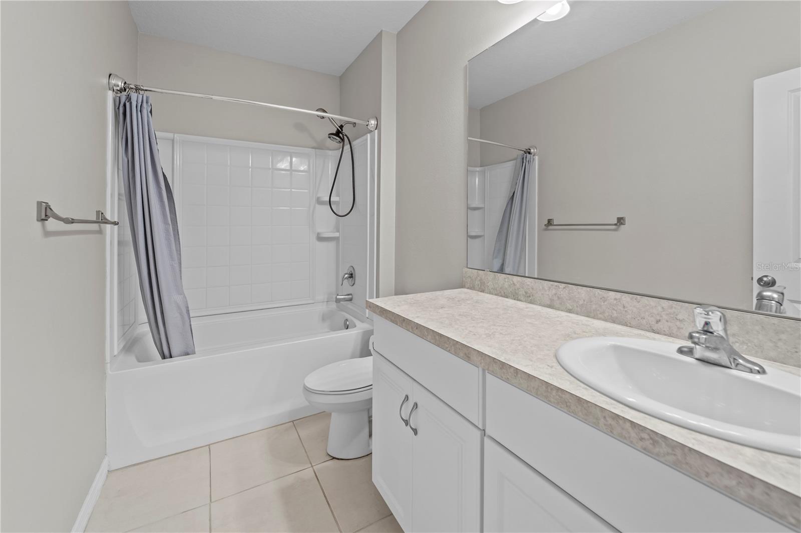 EAGLE POINTE PH III SUB - Residential