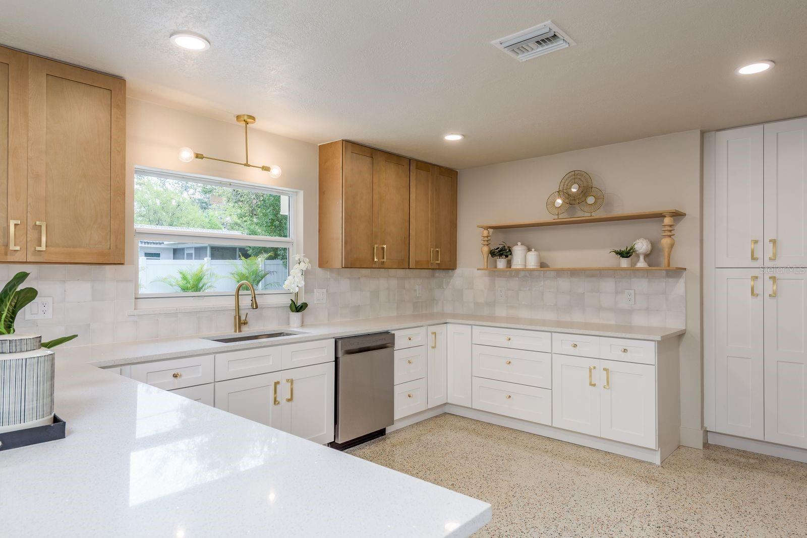 FAIRWAY ESTATES 4TH ADD - Residential