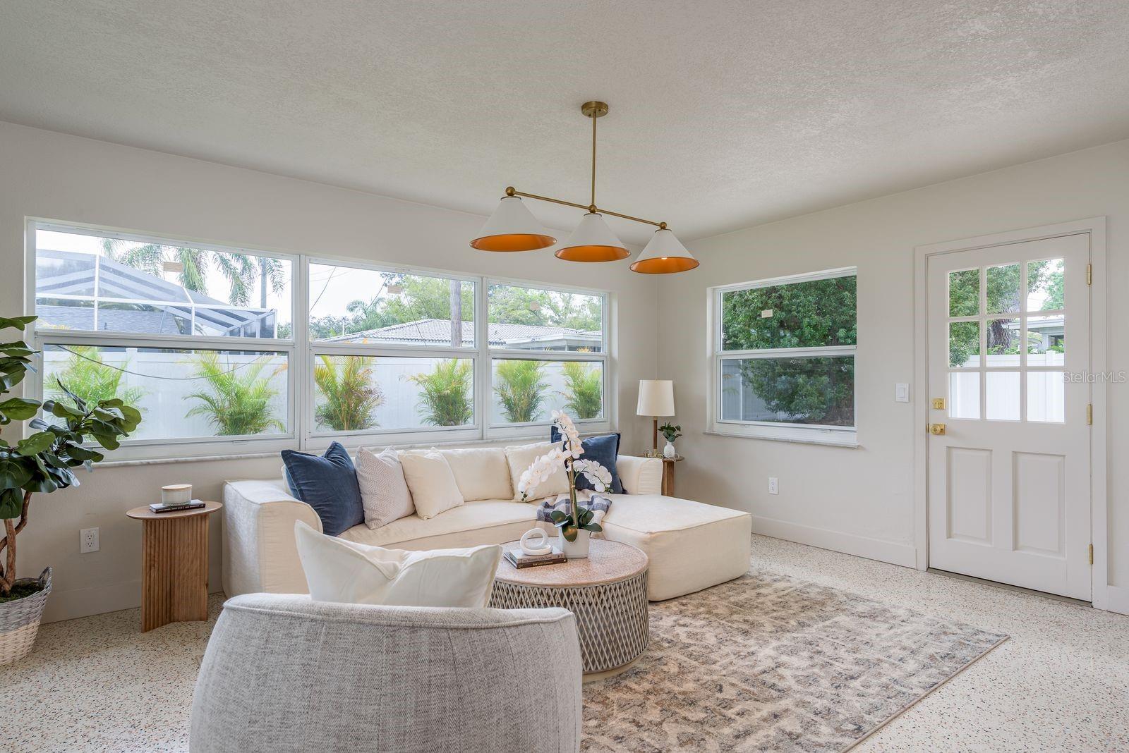 FAIRWAY ESTATES 4TH ADD - Residential