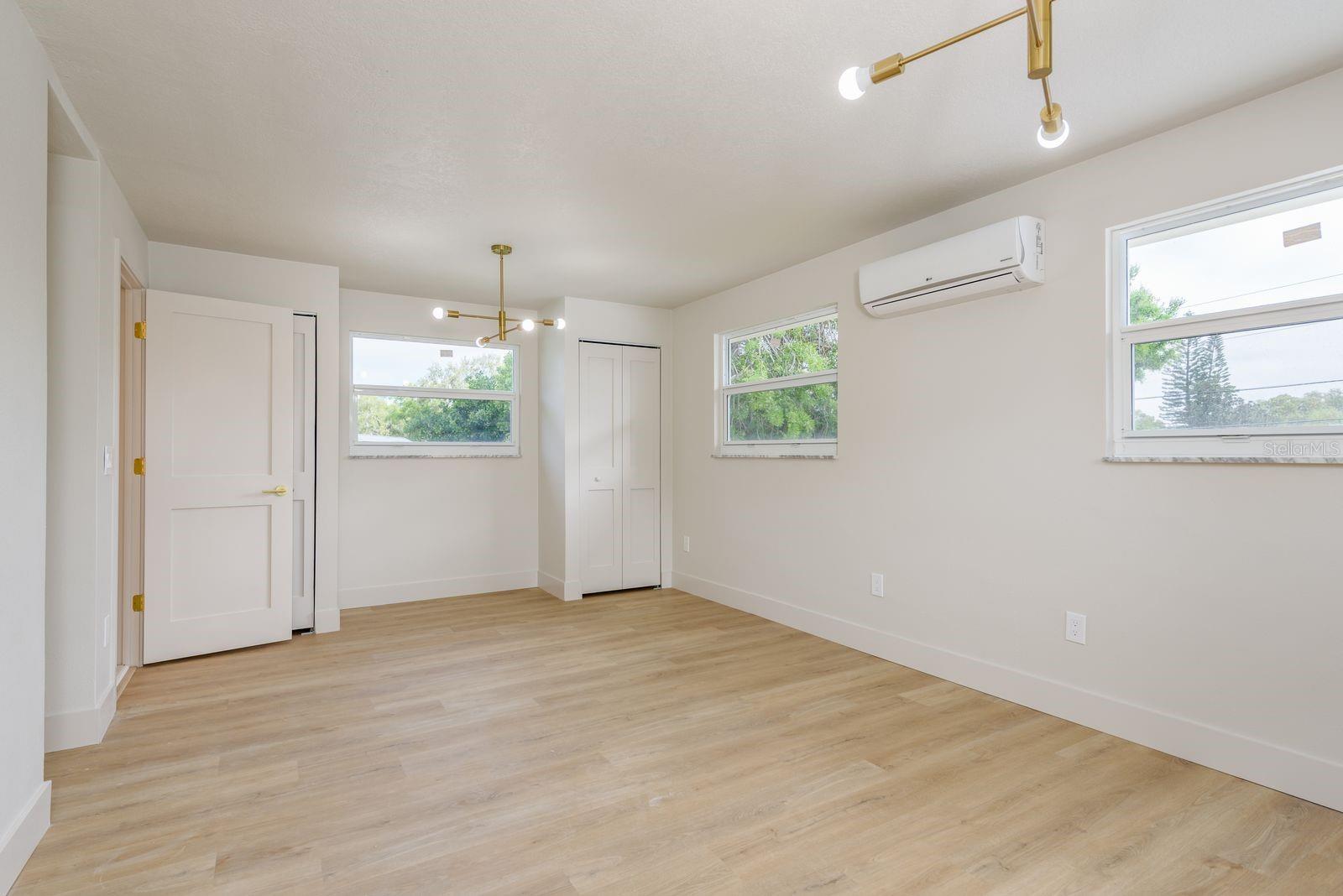 FAIRWAY ESTATES 4TH ADD - Residential