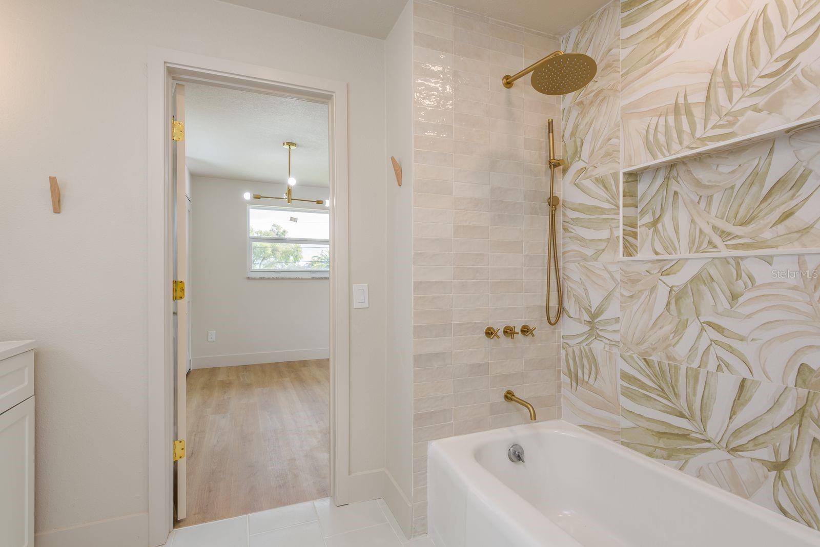 FAIRWAY ESTATES 4TH ADD - Residential