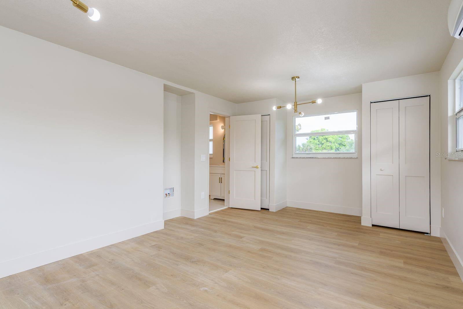 FAIRWAY ESTATES 4TH ADD - Residential