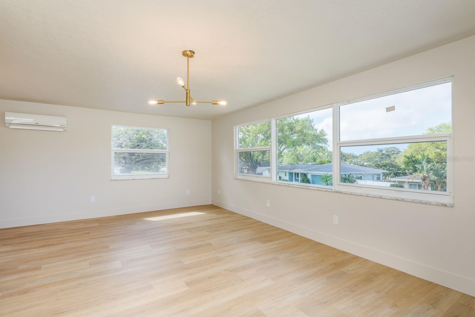 FAIRWAY ESTATES 4TH ADD - Residential