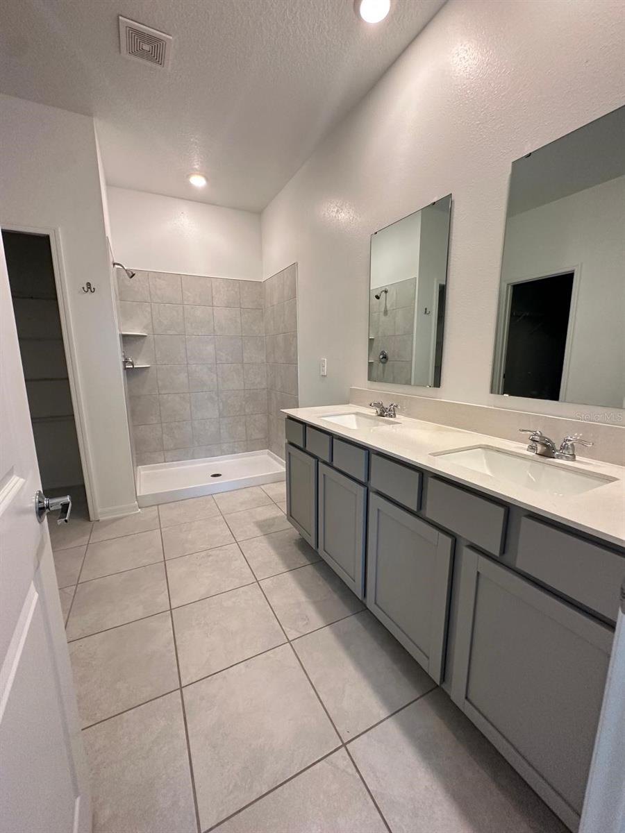 STOREY CREEK PH 3B & 4 - Residential Lease