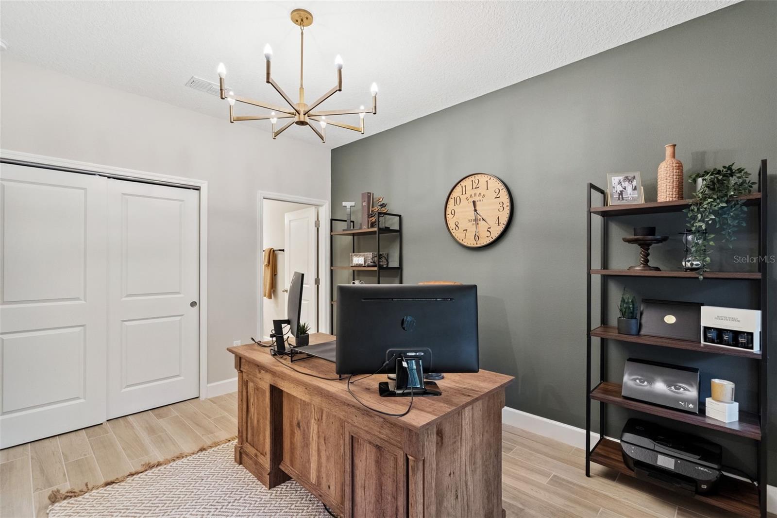 SEMINOLE CROSSING TOWNHOMES - Residential