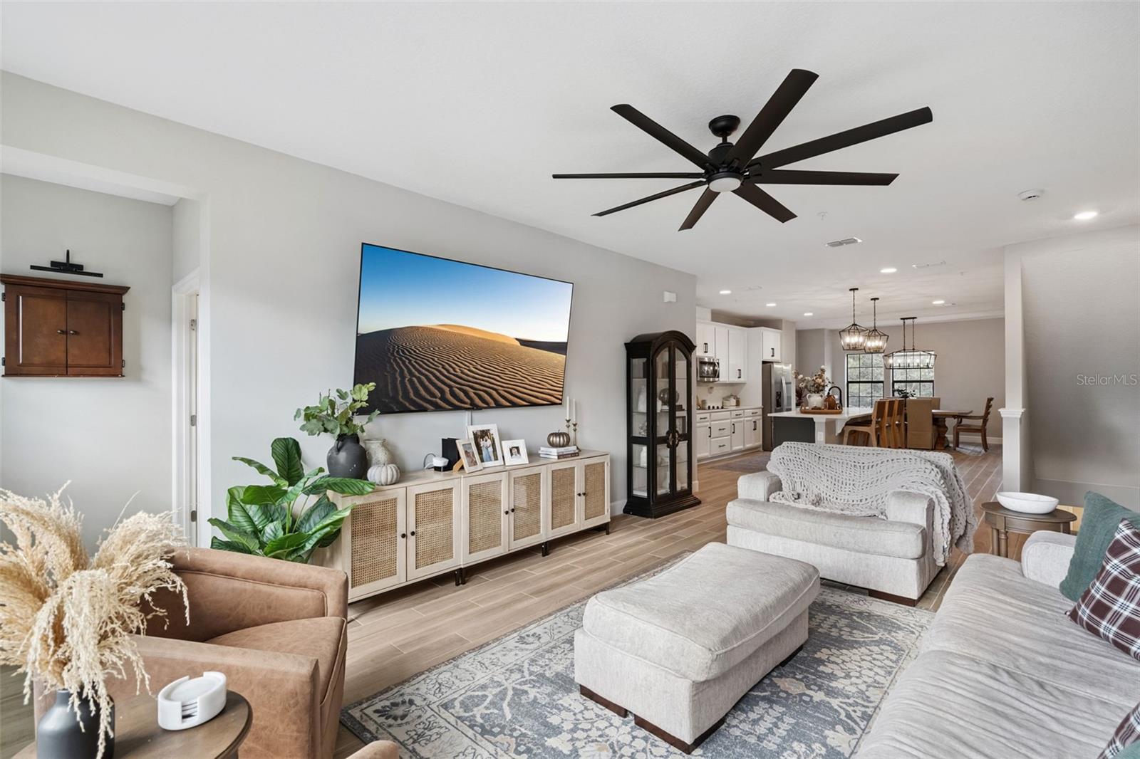 SEMINOLE CROSSING TOWNHOMES - Residential