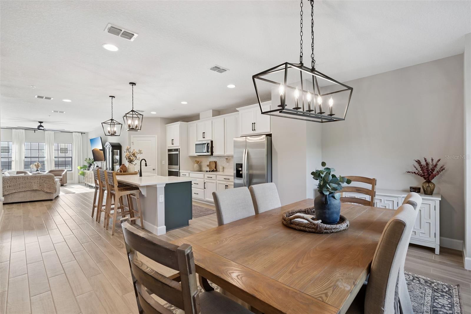 SEMINOLE CROSSING TOWNHOMES - Residential