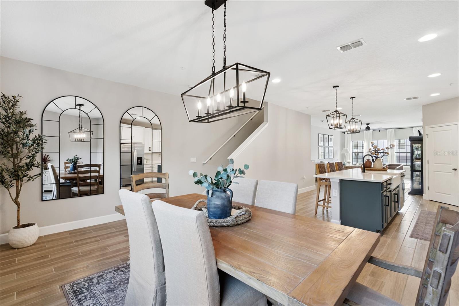 SEMINOLE CROSSING TOWNHOMES - Residential