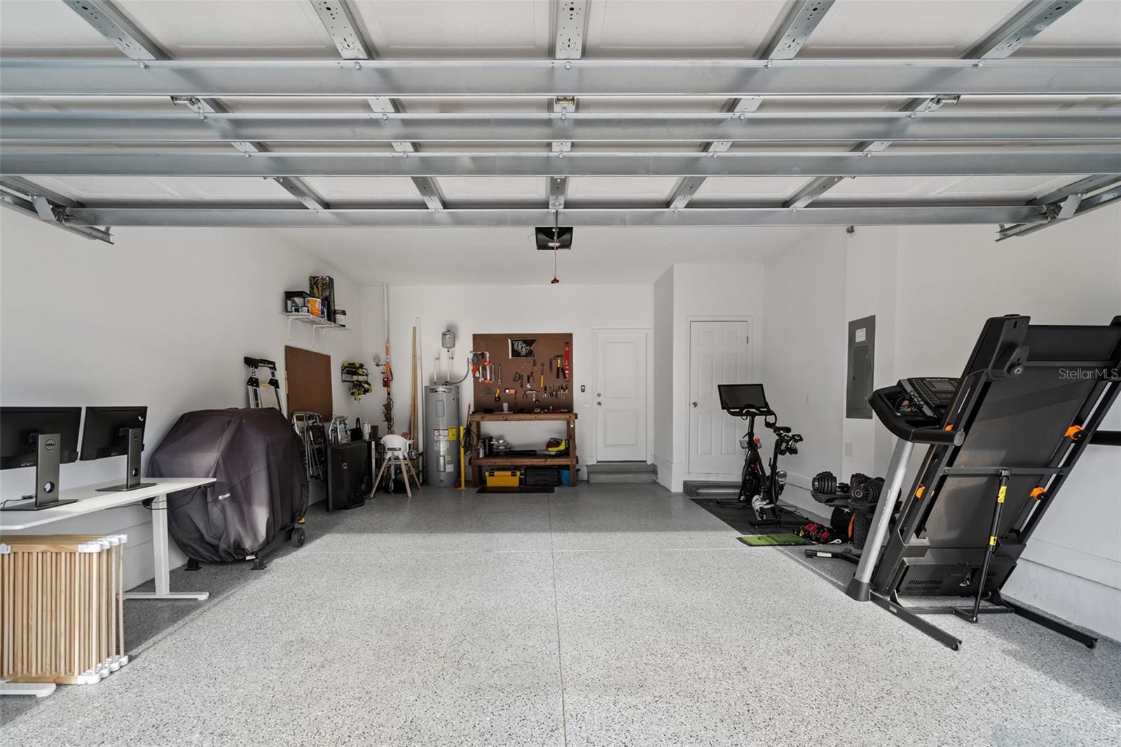 SEMINOLE CROSSING TOWNHOMES - Residential