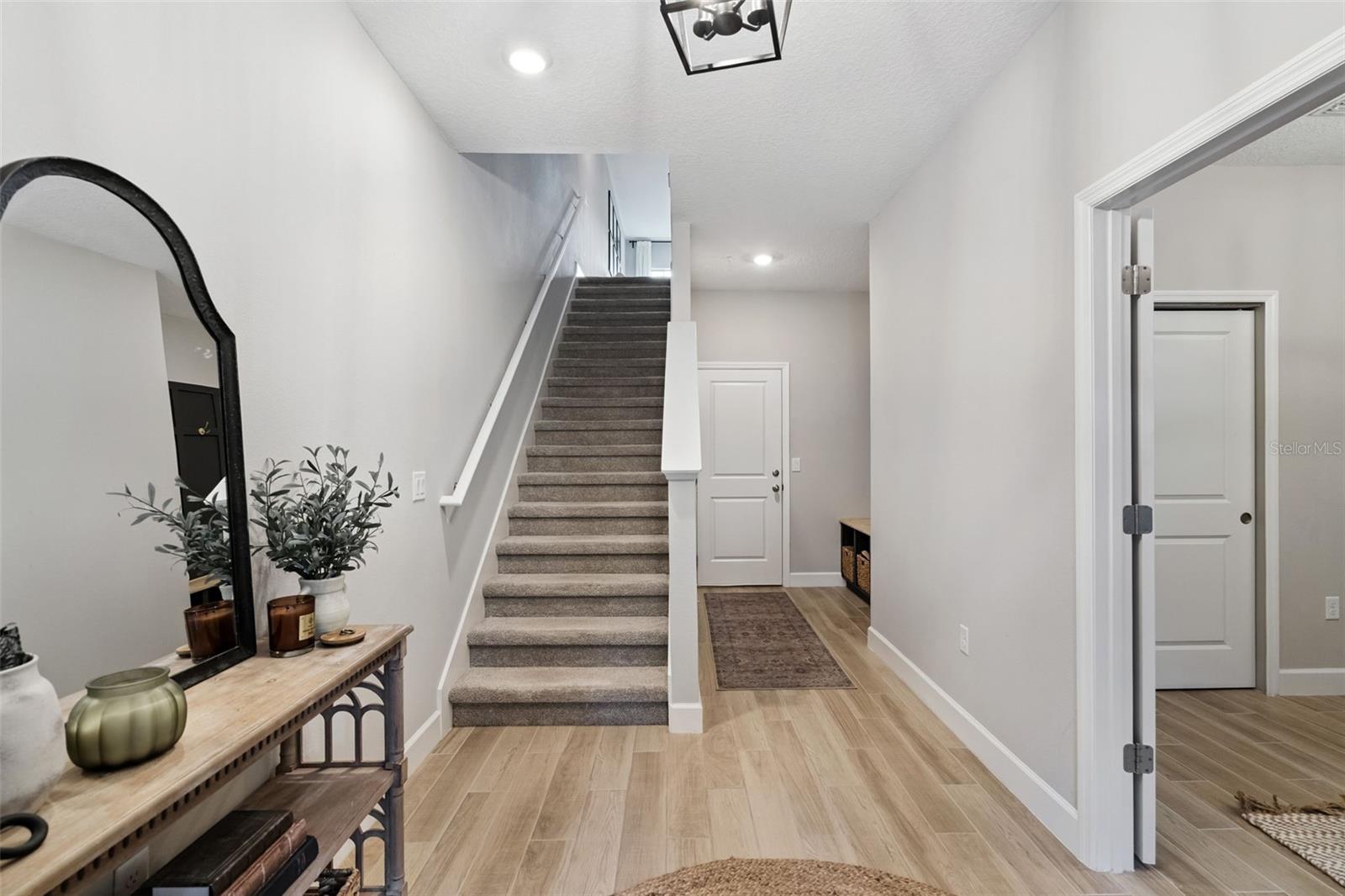 SEMINOLE CROSSING TOWNHOMES - Residential