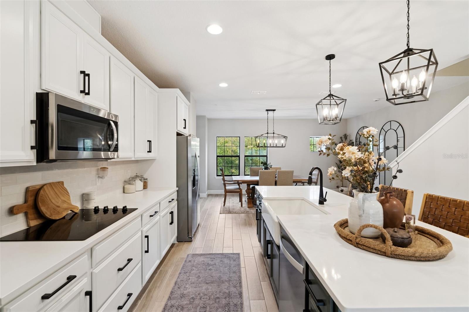 SEMINOLE CROSSING TOWNHOMES - Residential