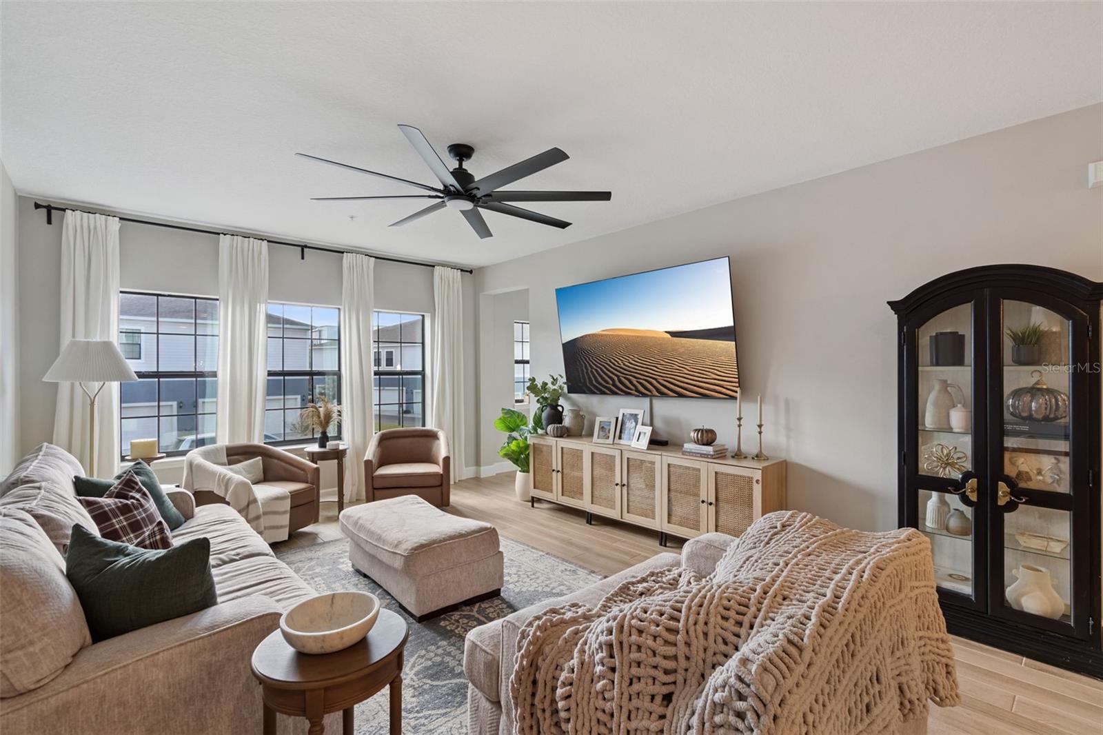 SEMINOLE CROSSING TOWNHOMES - Residential