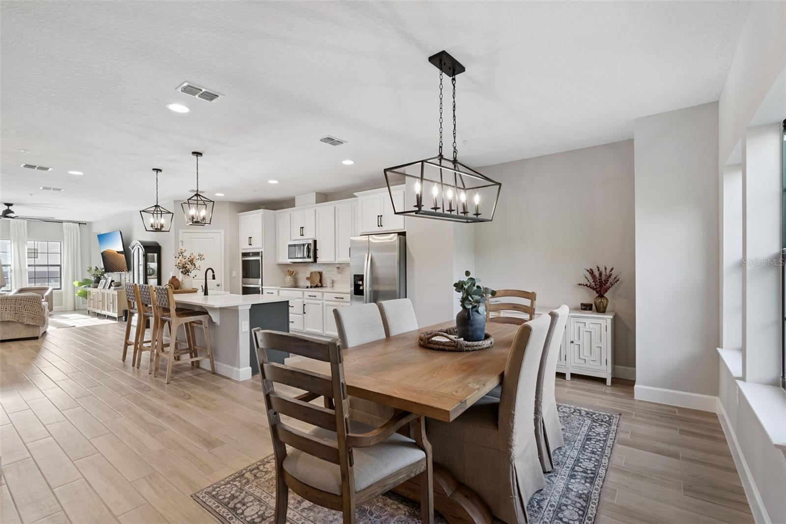 SEMINOLE CROSSING TOWNHOMES - Residential