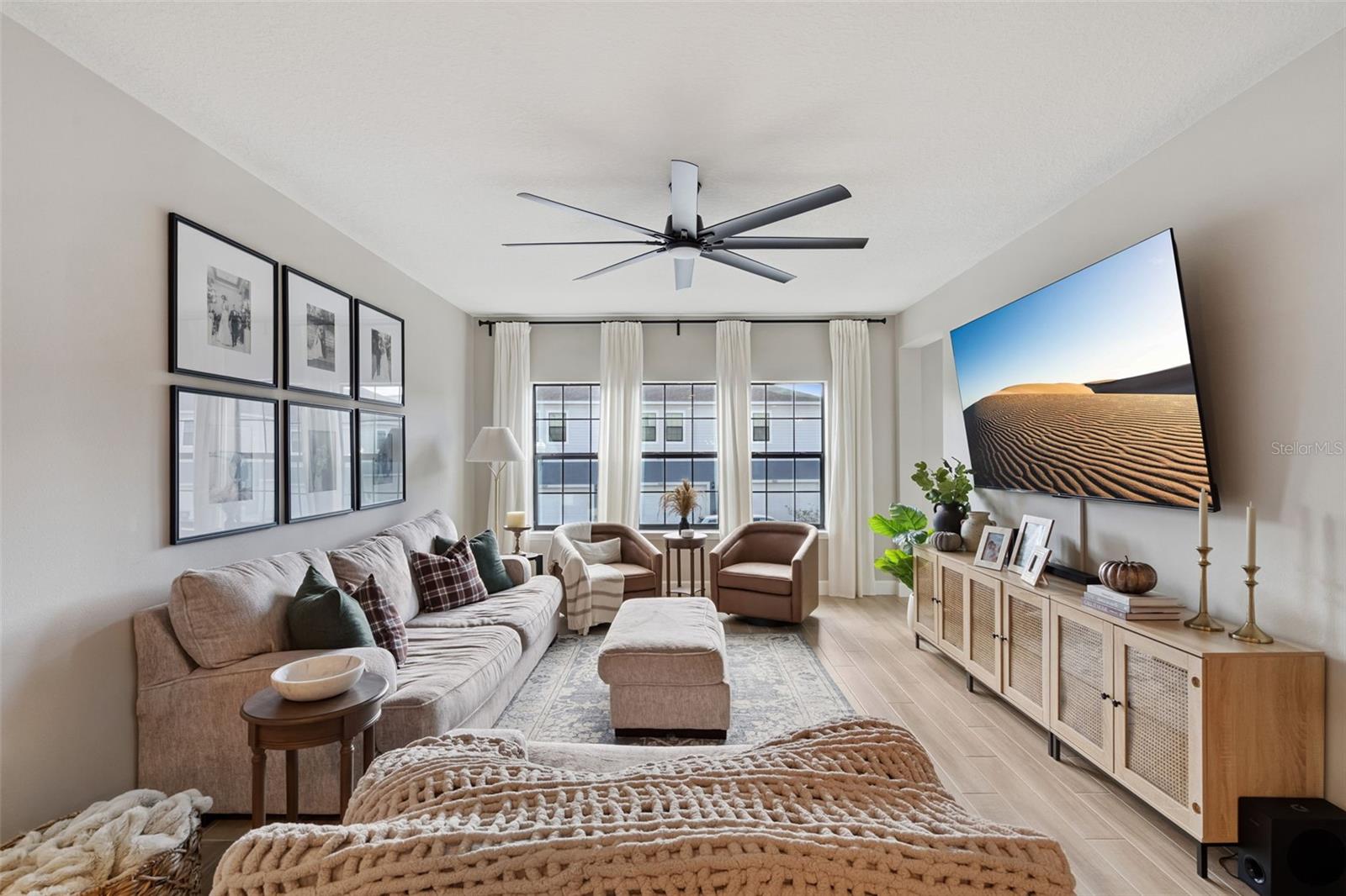 SEMINOLE CROSSING TOWNHOMES - Residential