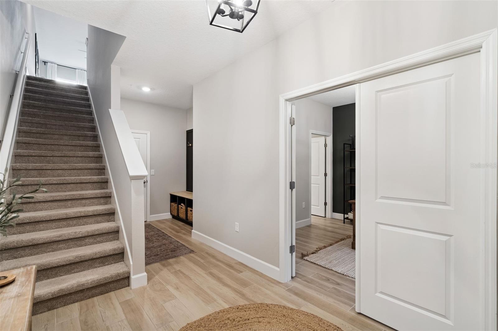 SEMINOLE CROSSING TOWNHOMES - Residential