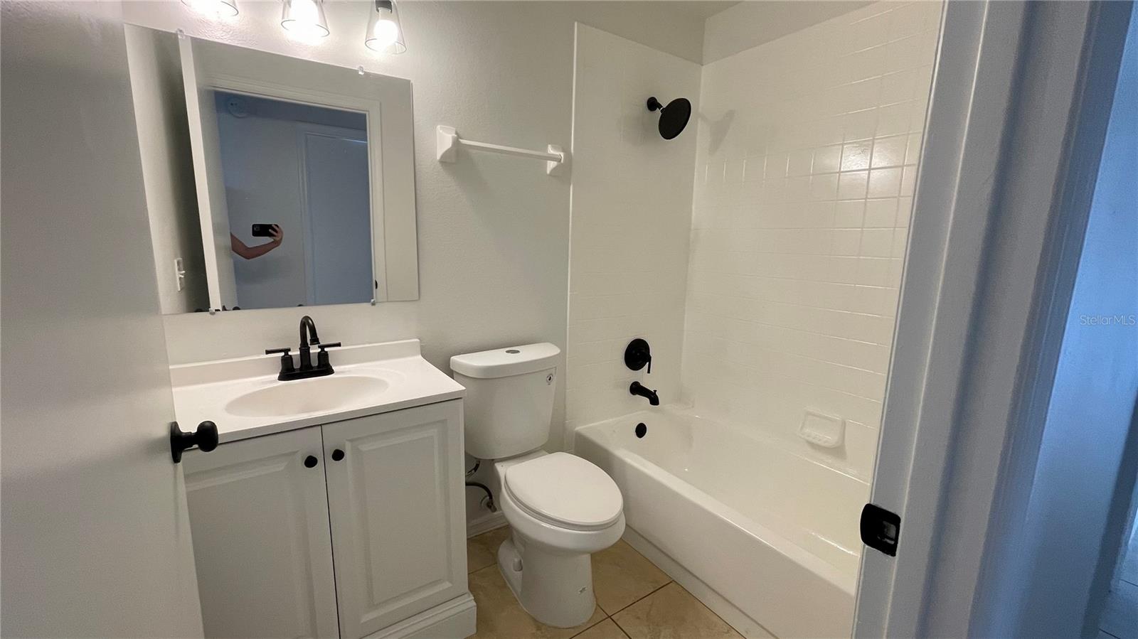 CREWS LAKE ESTATES - Residential