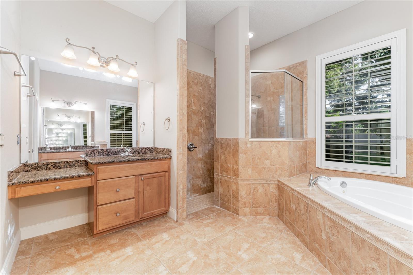 QUEENS POINT SUB - Residential