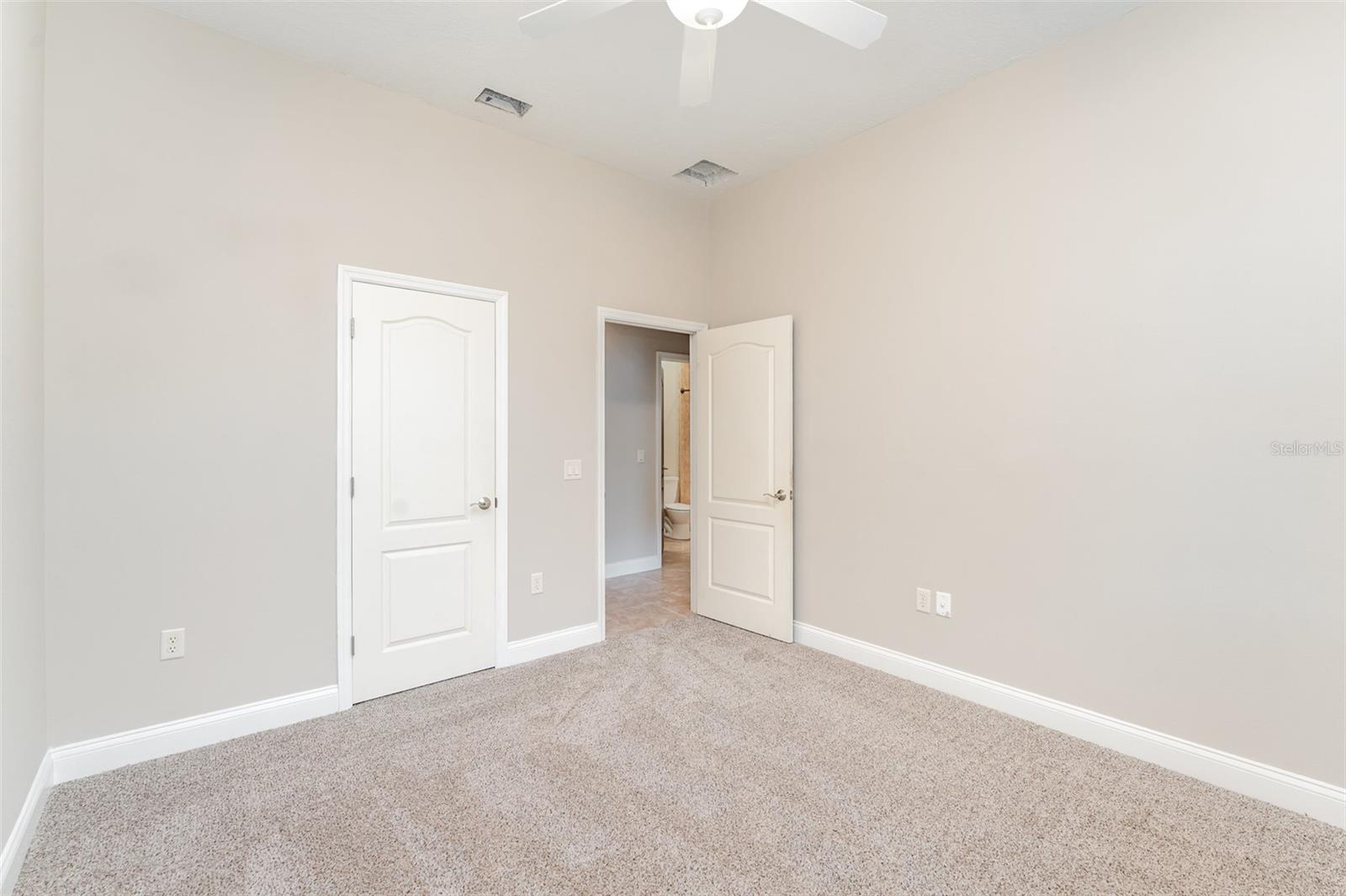 QUEENS POINT SUB - Residential