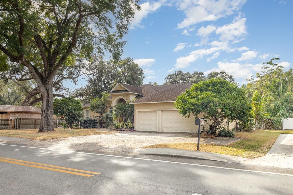Photo of 4735 Deter Road, Lakeland, FL 33813 (MLS # TB8438334)