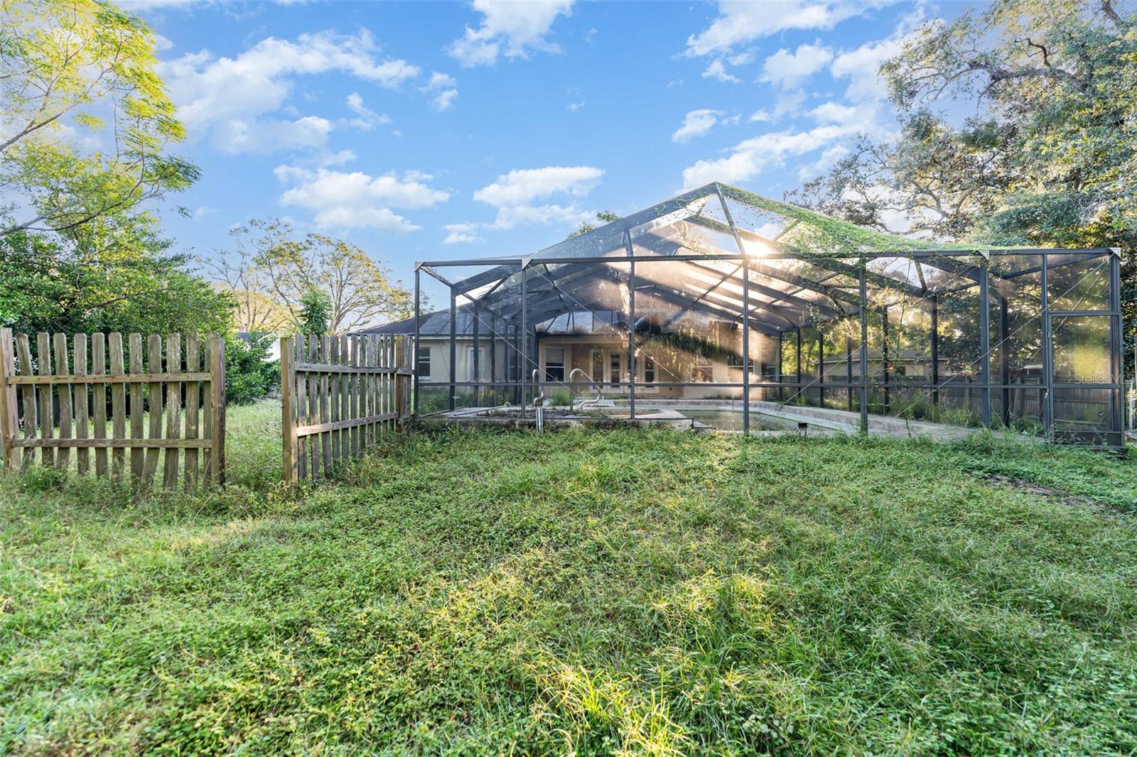 QUEENS POINT SUB - Residential