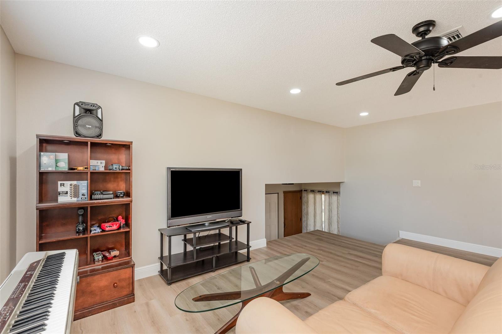 TOMOKA OAKS COUNTRY CLUB ESTATES - Residential