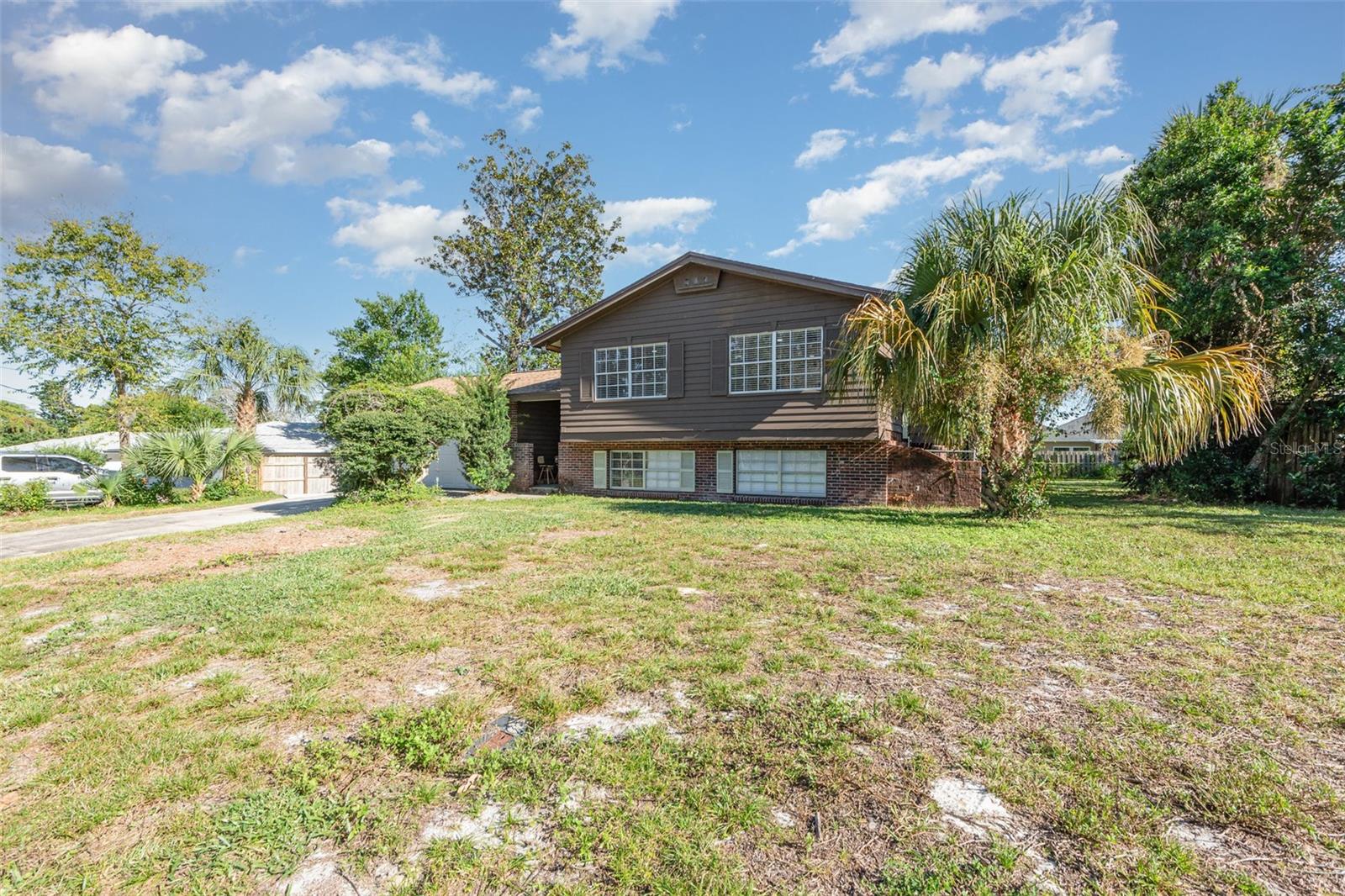 TOMOKA OAKS COUNTRY CLUB ESTATES - Residential