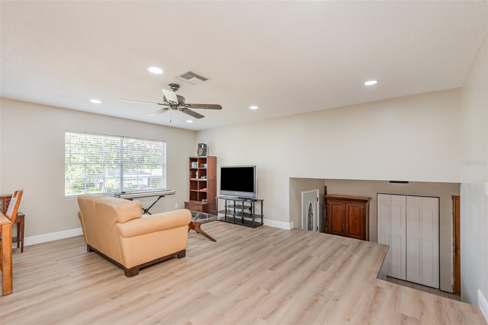 TOMOKA OAKS COUNTRY CLUB ESTATES - Residential