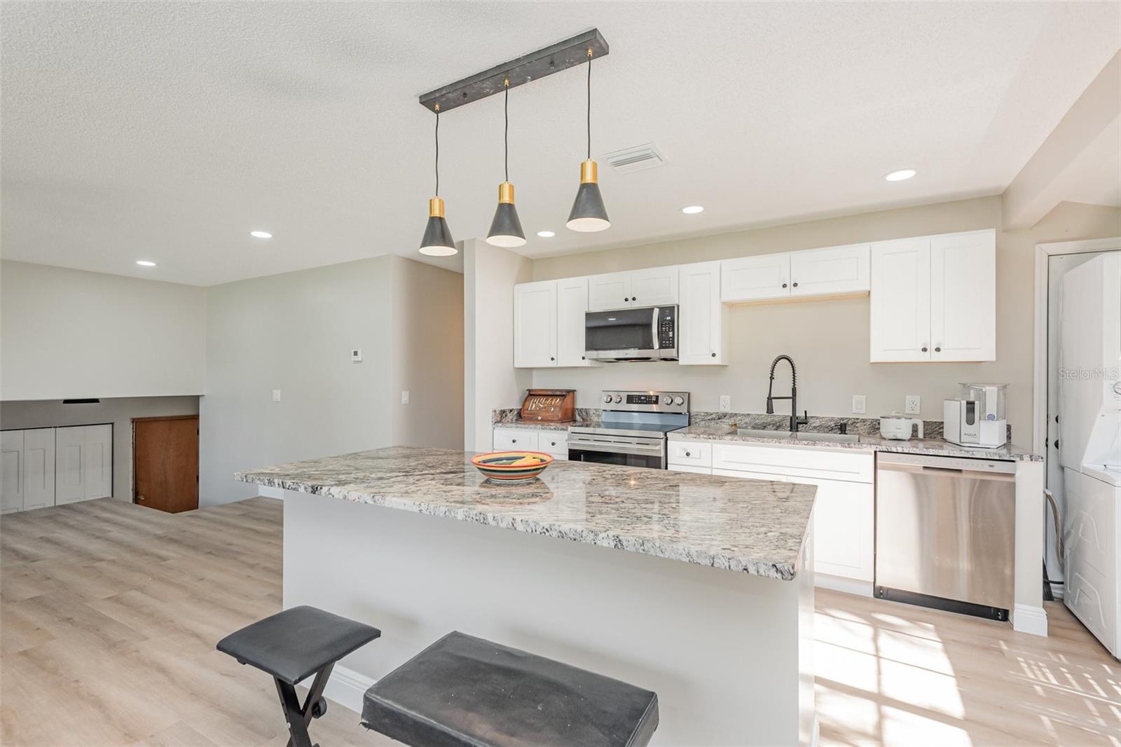 TOMOKA OAKS COUNTRY CLUB ESTATES - Residential