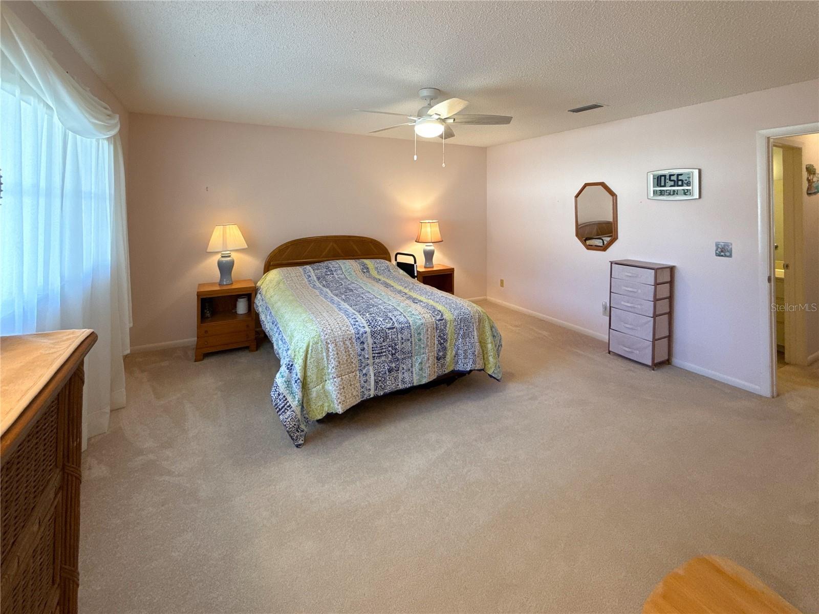 ON TOP OF THE WORLD - Residential