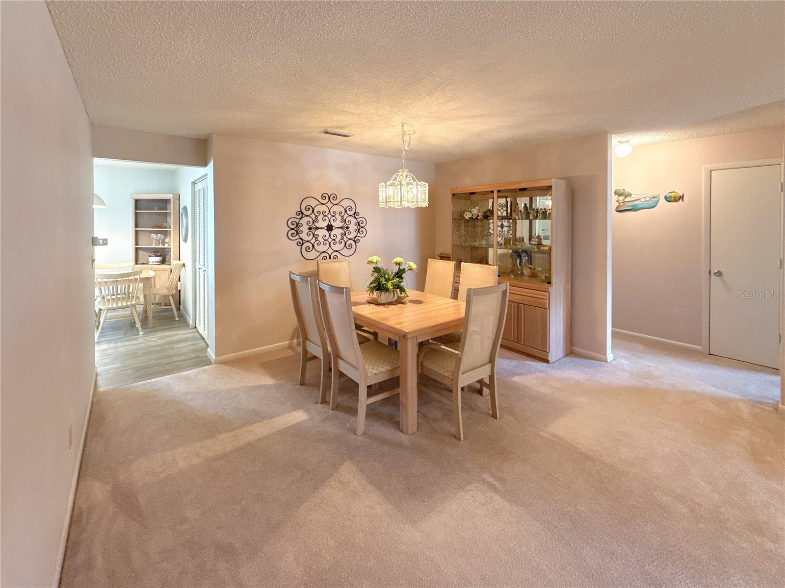 ON TOP OF THE WORLD - Residential