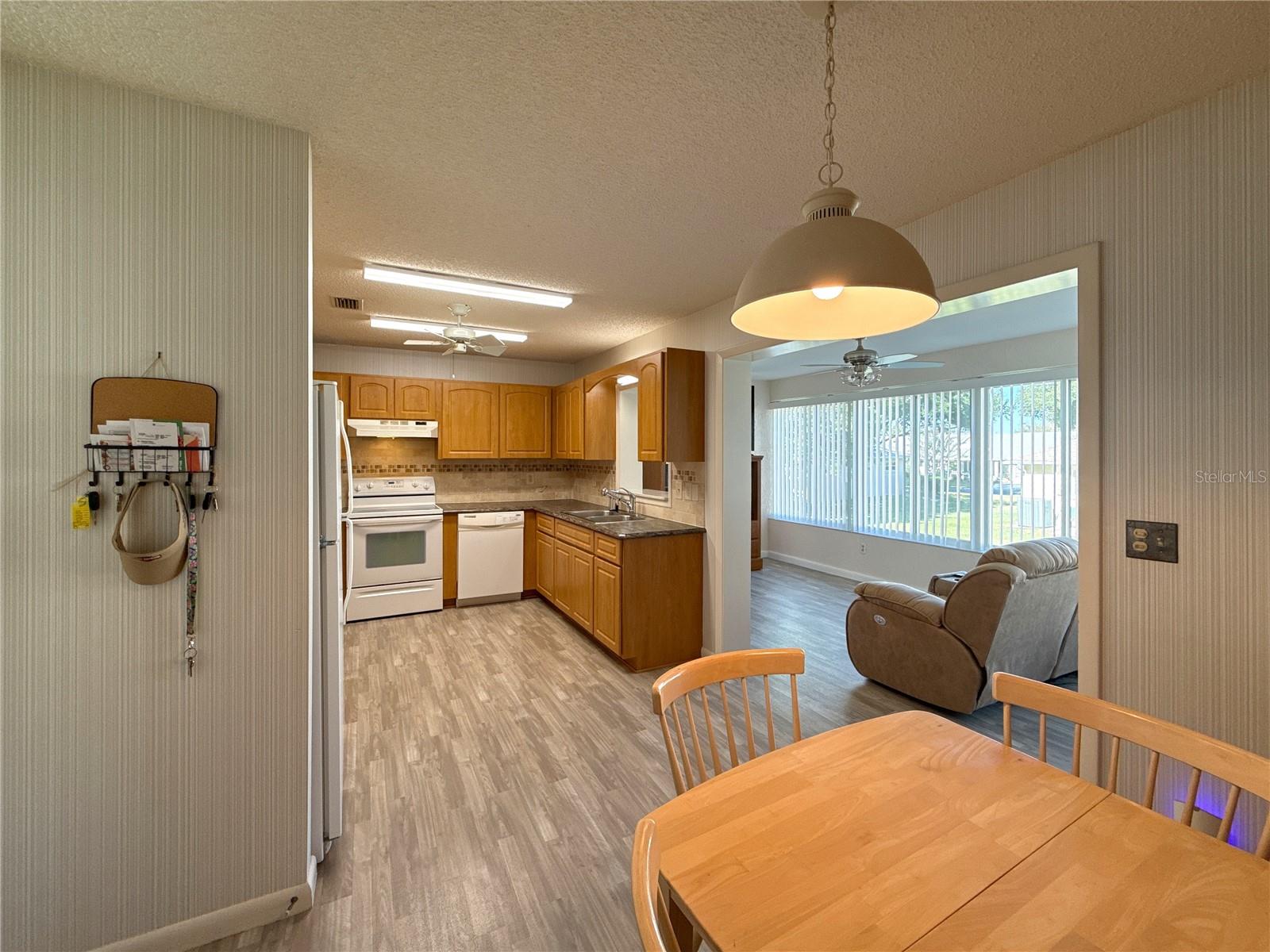 ON TOP OF THE WORLD - Residential