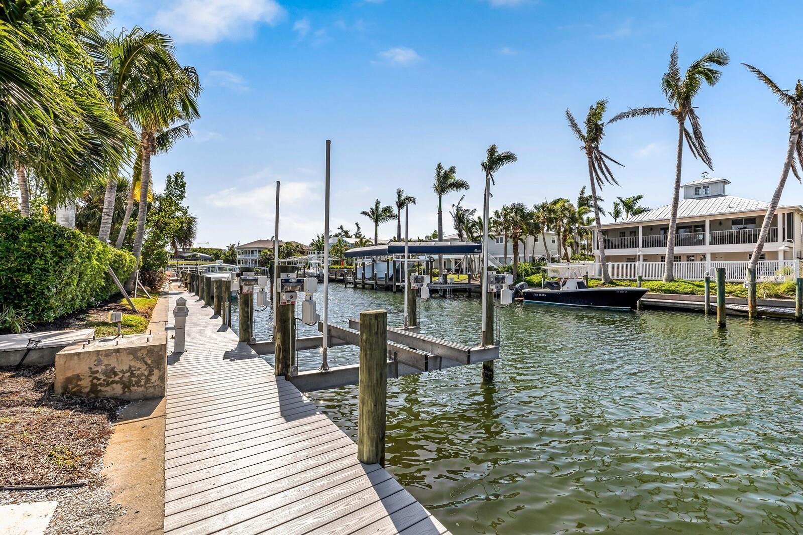 HARBOR DRIVE WATERWAYS - Residential