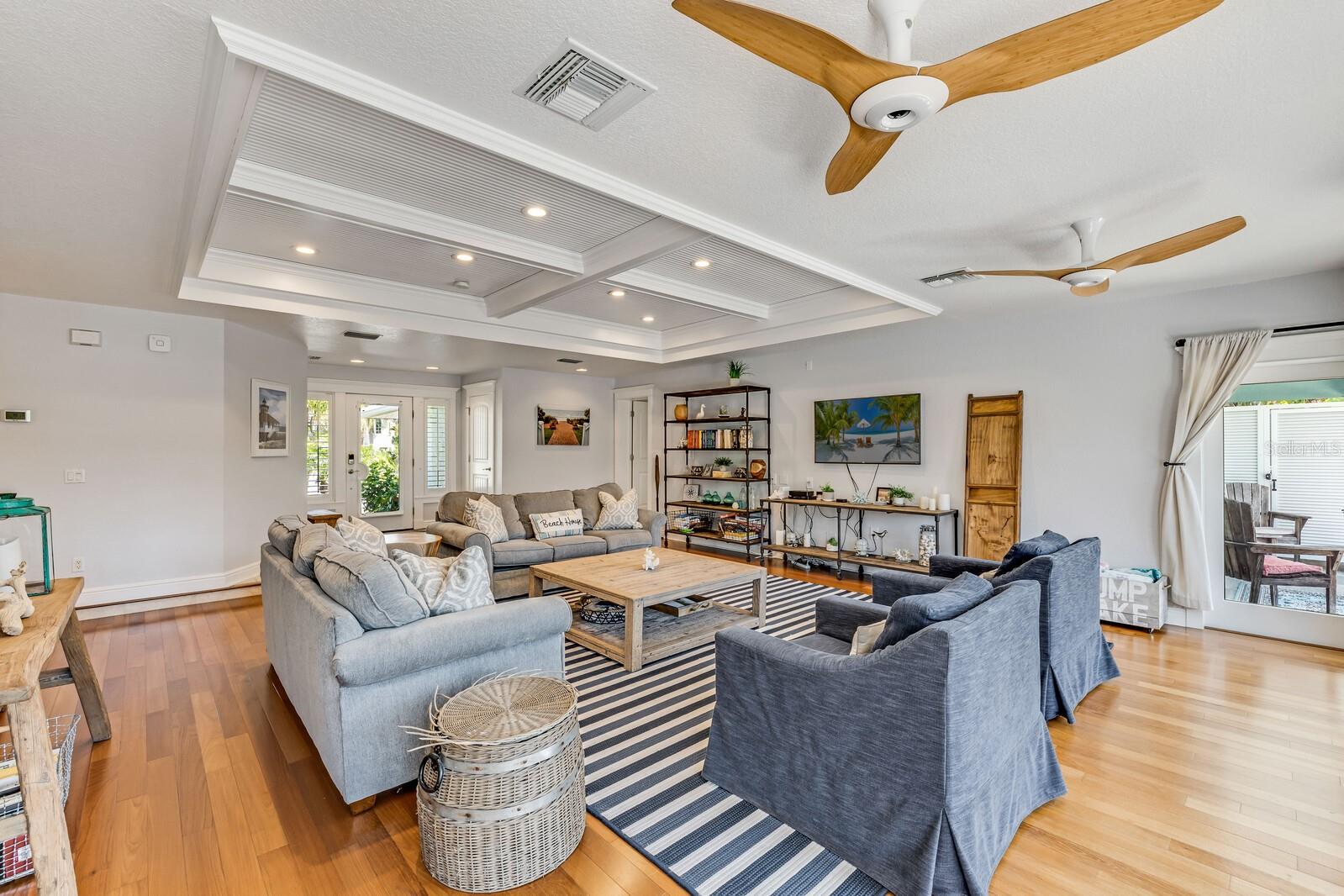 HARBOR DRIVE WATERWAYS - Residential