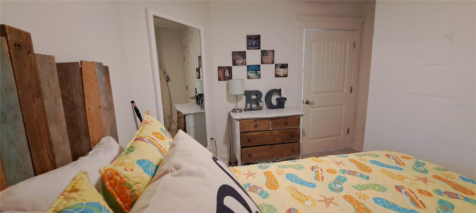 HARBOR DRIVE WATERWAYS - Residential