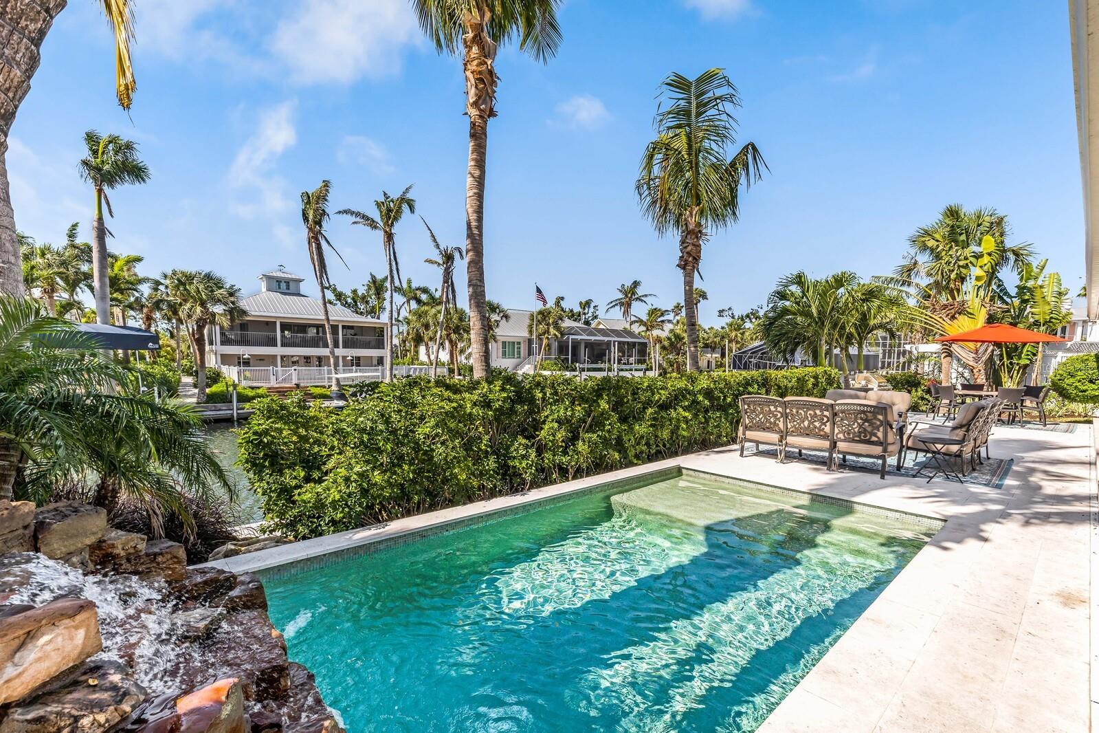 HARBOR DRIVE WATERWAYS - Residential