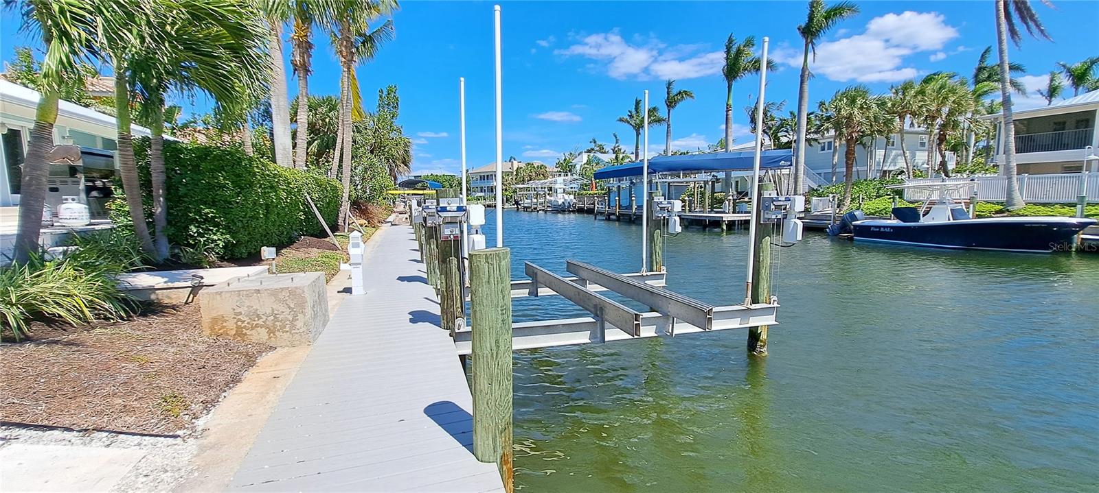 HARBOR DRIVE WATERWAYS - Residential