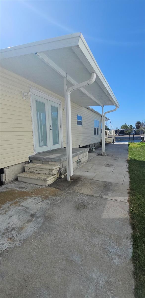 SIGNAL COVE - Residential